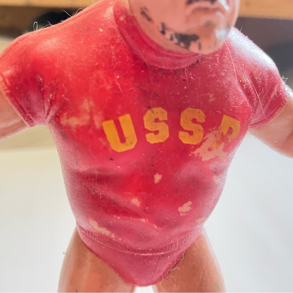 USSR Vintage Red Wrestling Figure - Picture 4 of 4
